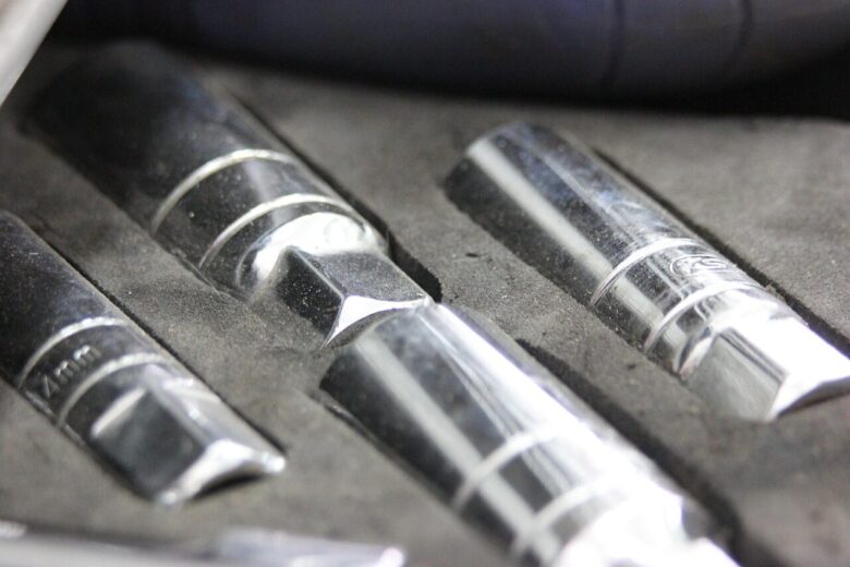 tool, socket wrench, motor vehicle assembly, workshop, nuts, car mechanic, assembly, dismantling, automotive repair, to solve, repair, automobile, disassemble